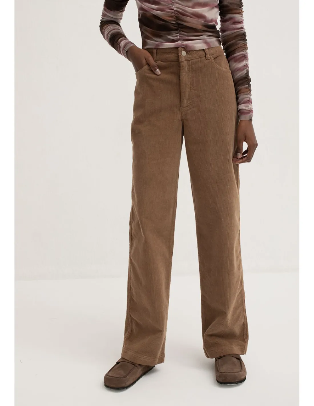 pantaln_ruecas_0-3.webp Online PANTALÓN RUECAS Pantalones